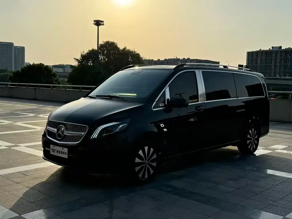 Mercedes-Benz Vito — фото 1