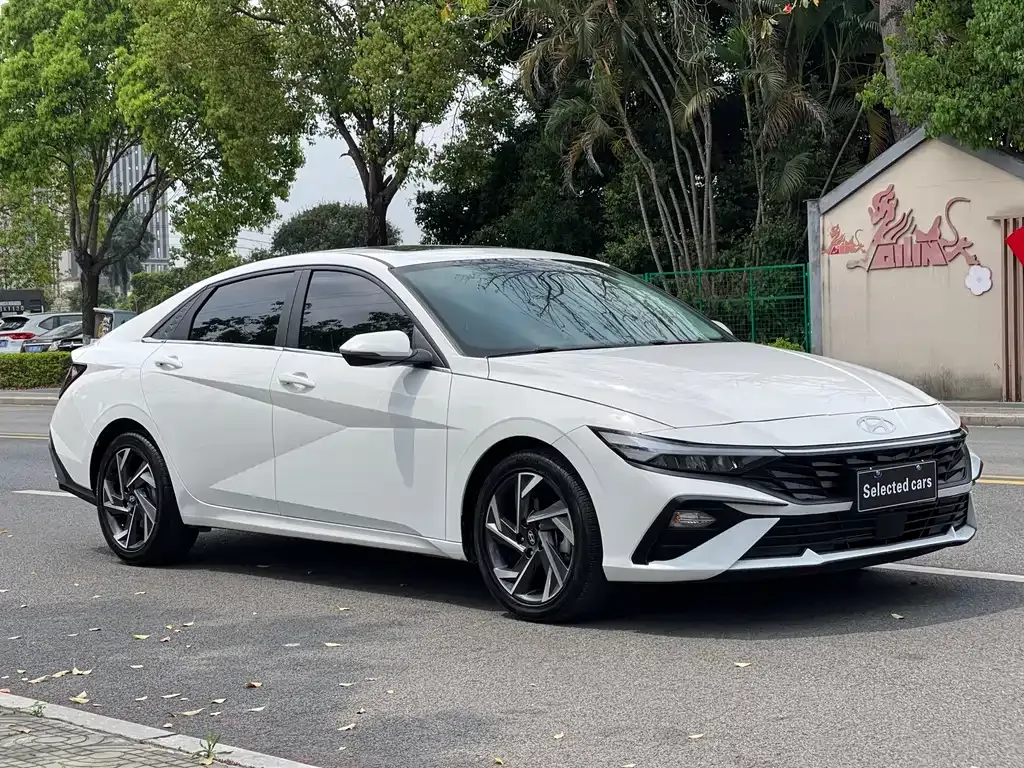 Hyundai Elantra 2024 из CN, фото 4