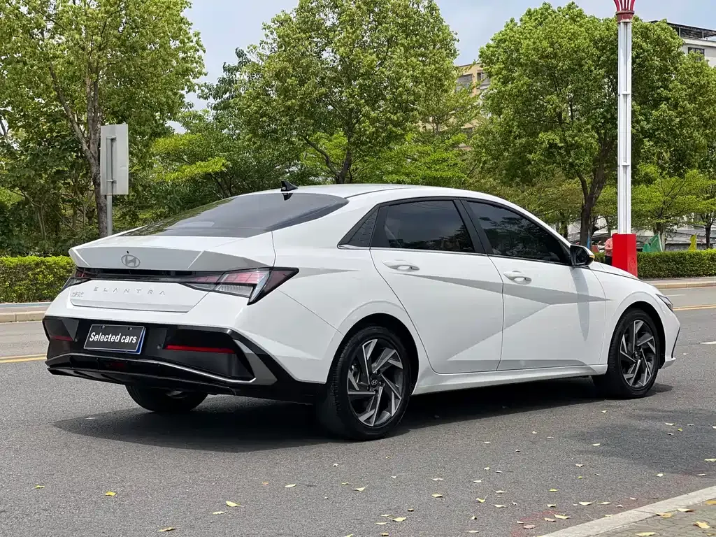 Hyundai Elantra 2024 из CN, фото 9