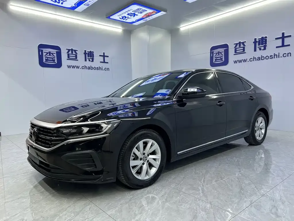Volkswagen Passat — фото 1