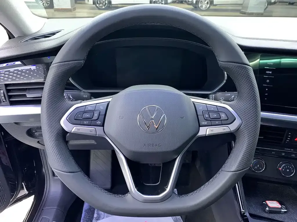 Volkswagen Passat — фото 9