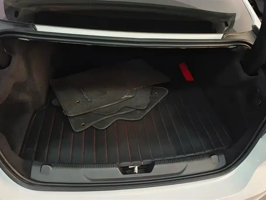 Jaguar XEL 2022 из CN, фото 3