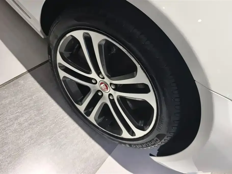 Jaguar XEL 2022 из CN, фото 2
