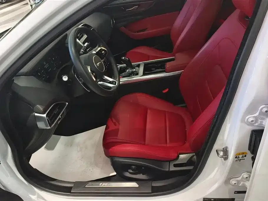 Jaguar XEL 2022 из CN, фото 7