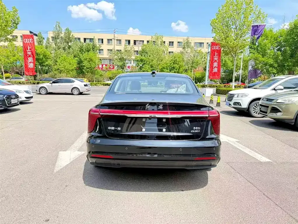 Hongqi H5 PHEV 2026 из CN, фото 5