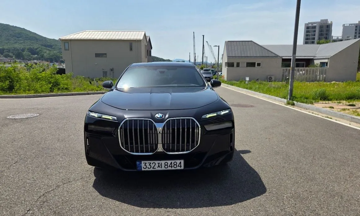 BMW 7-Series 2023 из KR, фото 8