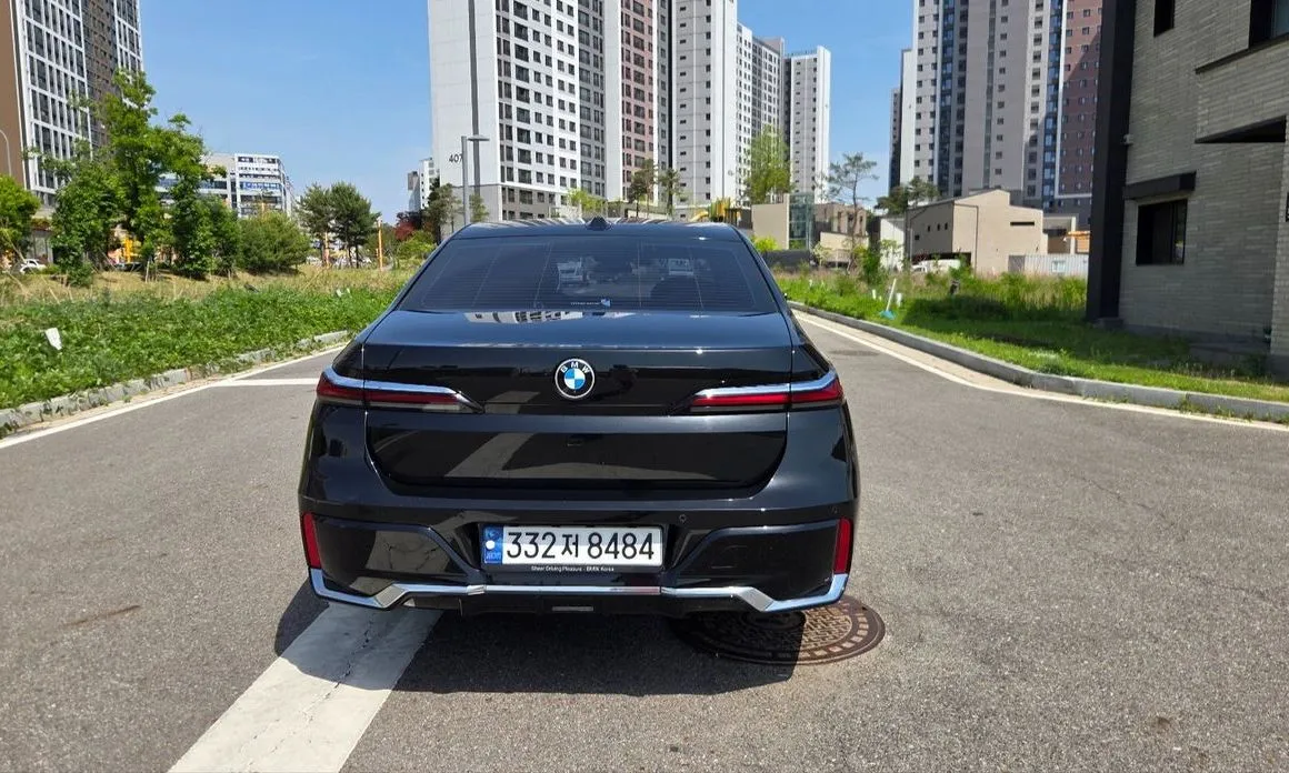 BMW 7-Series 2023 из KR, фото 9