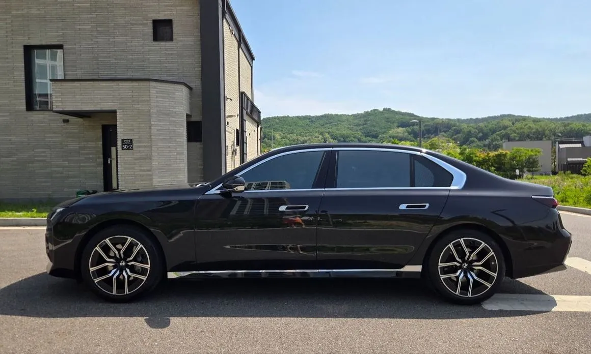 BMW 7-Series 2023 из KR, фото 5