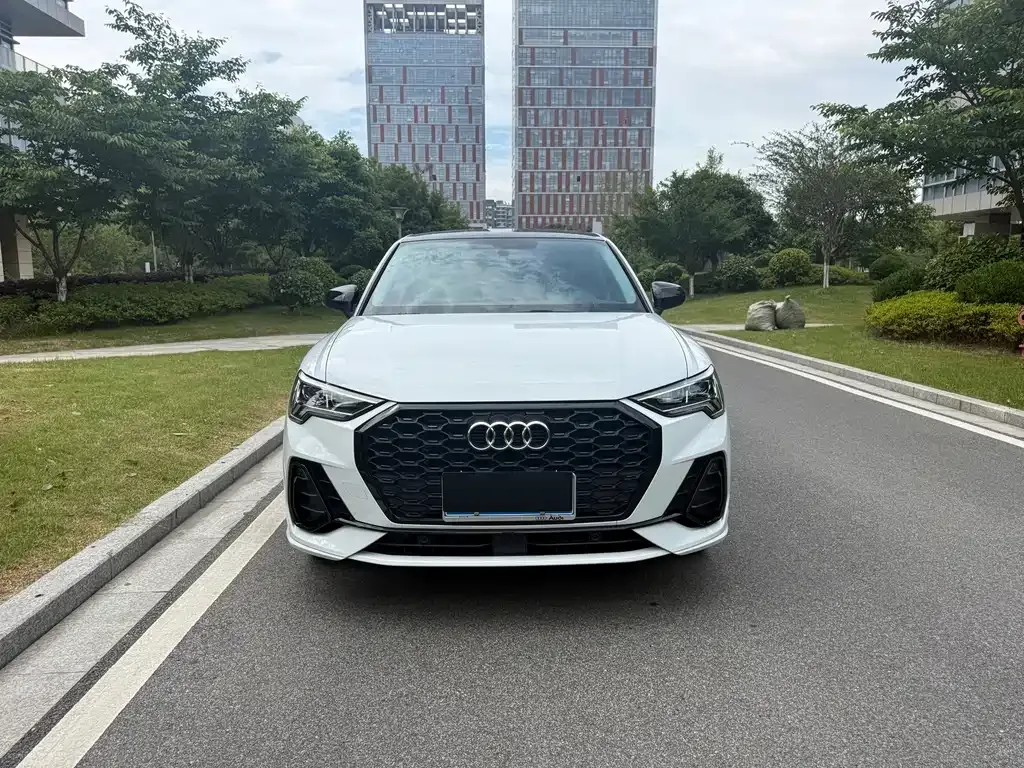 Audi Q3 Sportback — фото 4