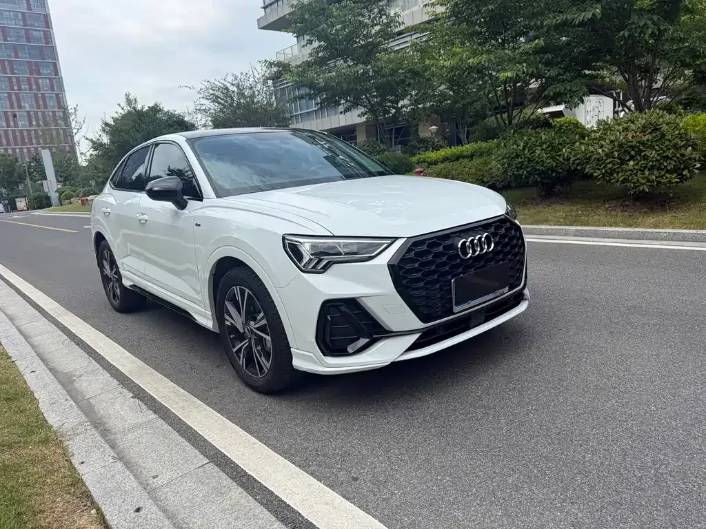 Audi Q3 Sportback — фото 7