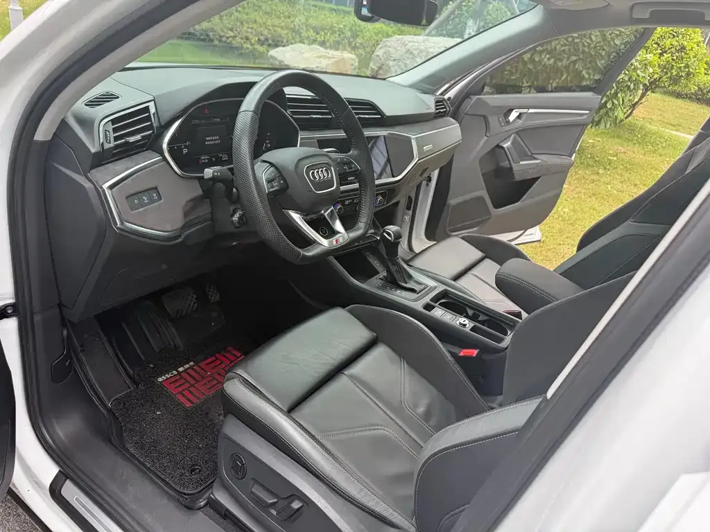 Audi Q3 Sportback — фото 3