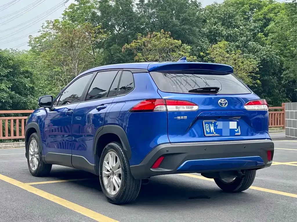 Toyota Corolla Cross — фото 9