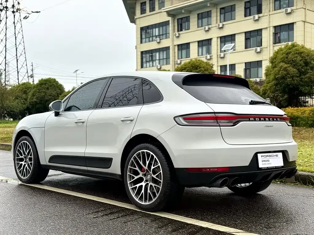 Porsche Macan — фото 7