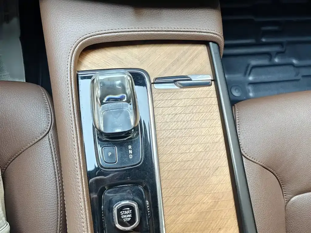 Volvo S90 — фото 9