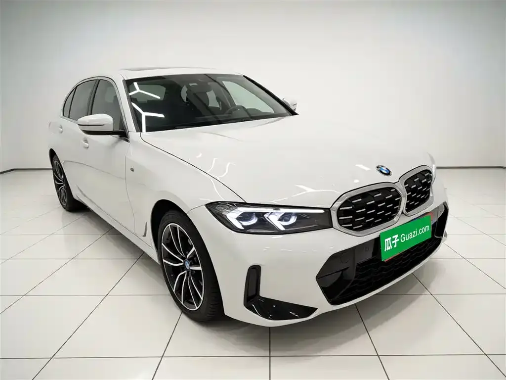 BMW 3 Series 2024 из CN, фото 2