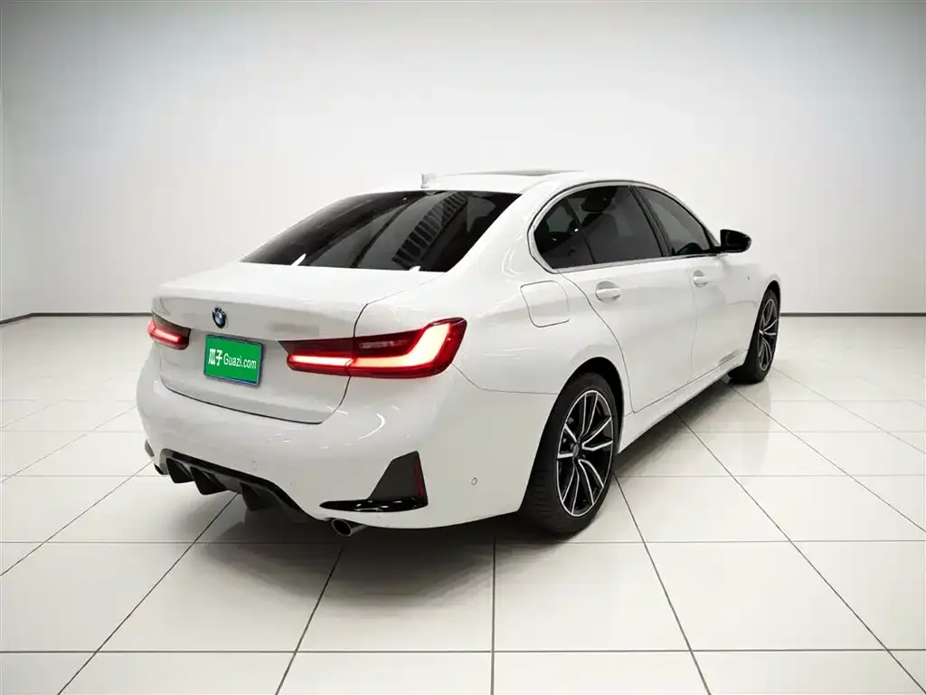 BMW 3 Series 2024 из CN, фото 8