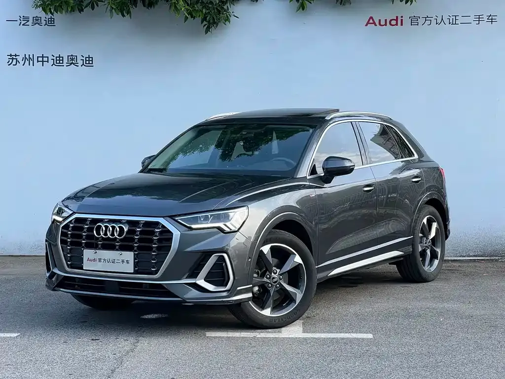 Audi Q3 — фото 1