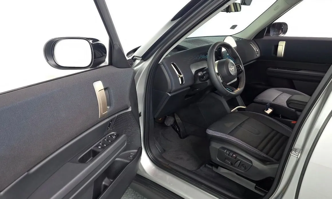 Mini Countryman 2025 из KR, фото 9