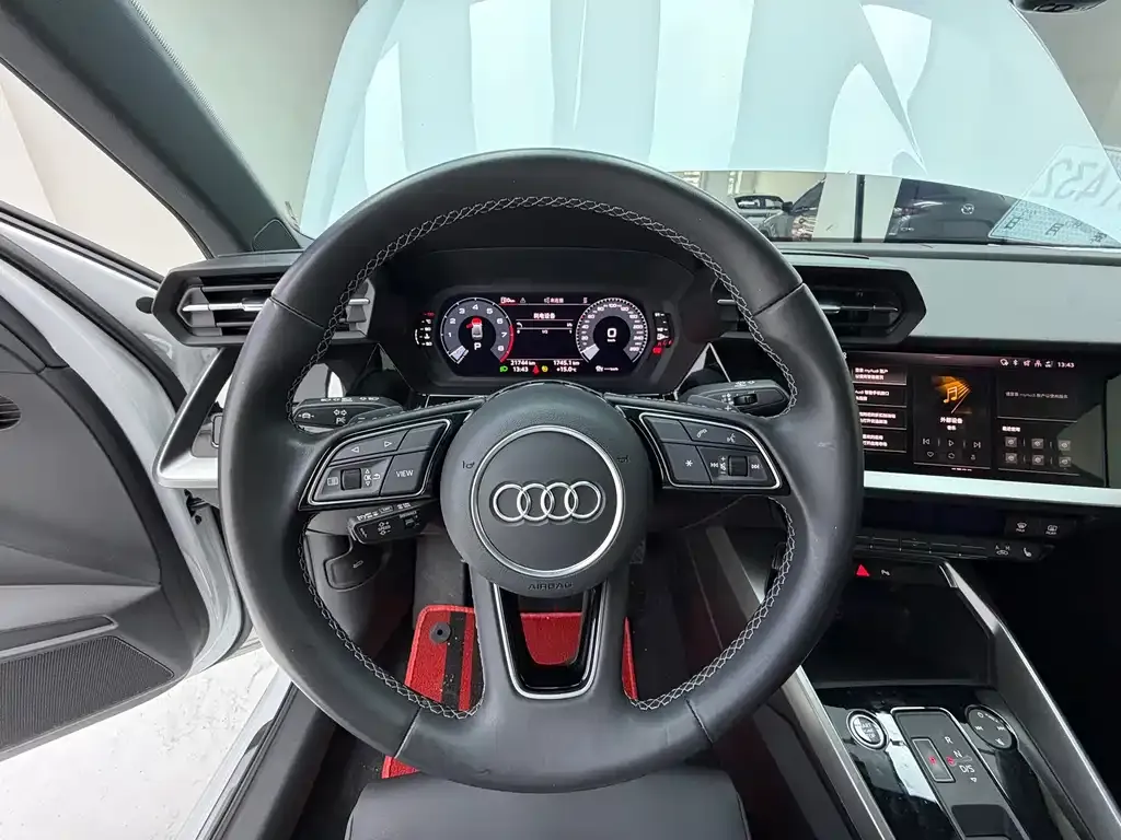 Audi A3 — фото 2
