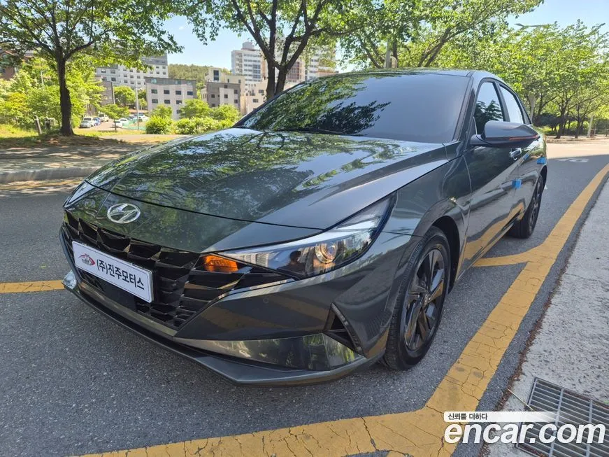 Hyundai AVANTE — фото 1