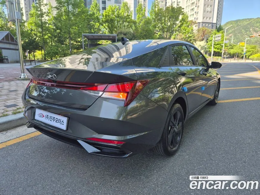 Hyundai AVANTE — фото 6