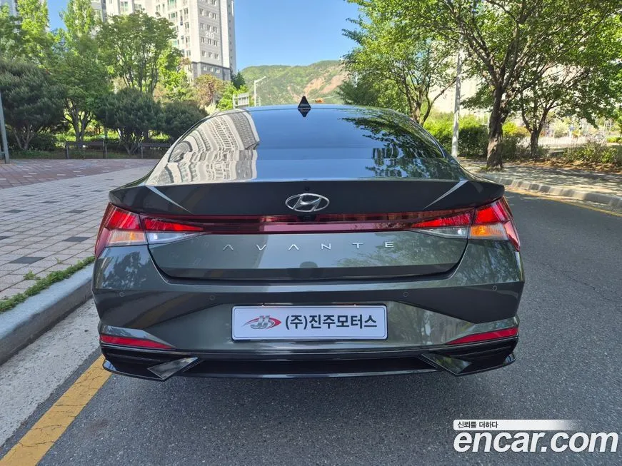 Hyundai AVANTE — фото 8