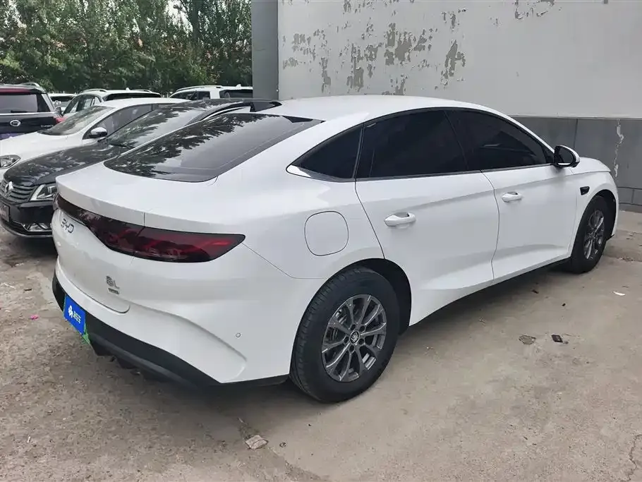 BYD Qin L — фото 9
