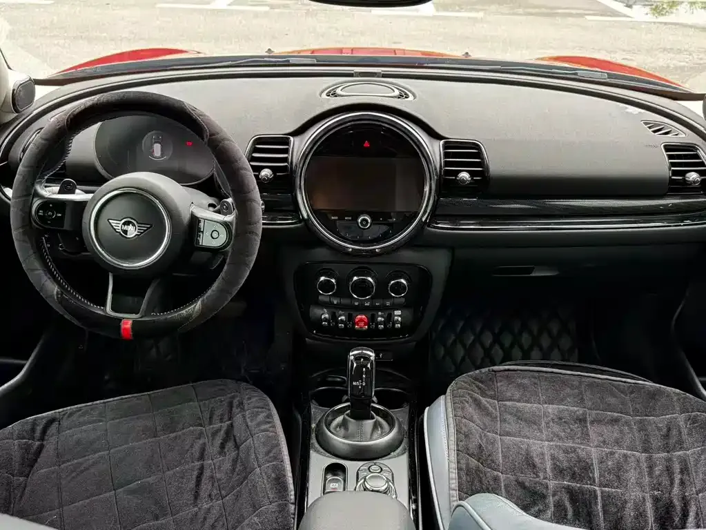 MINI Clubman — фото 4