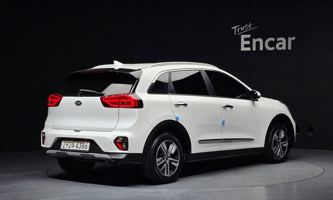 Kia Niro — фото 5