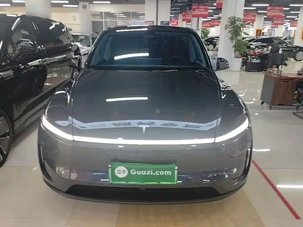 Tesla Model Y — фото 4
