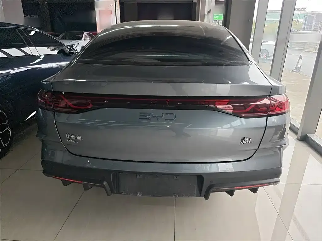 BYD Qin L — фото 6