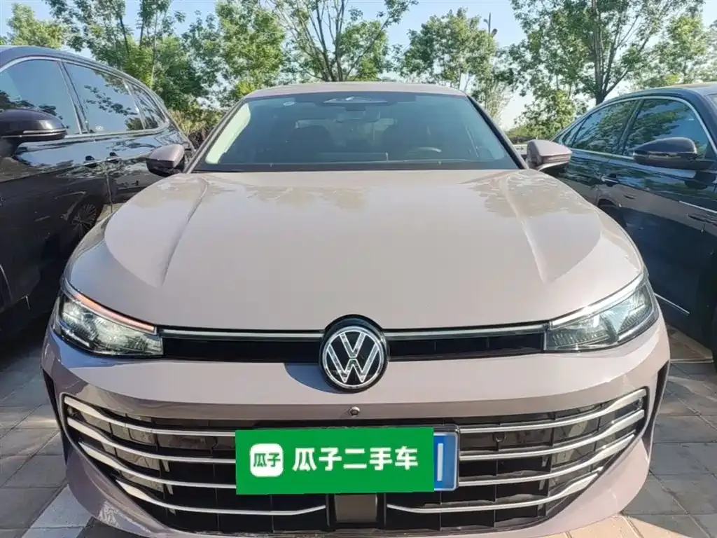 Volkswagen Passat — фото 7