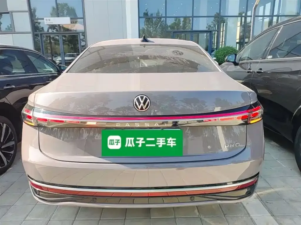 Volkswagen Passat — фото 8