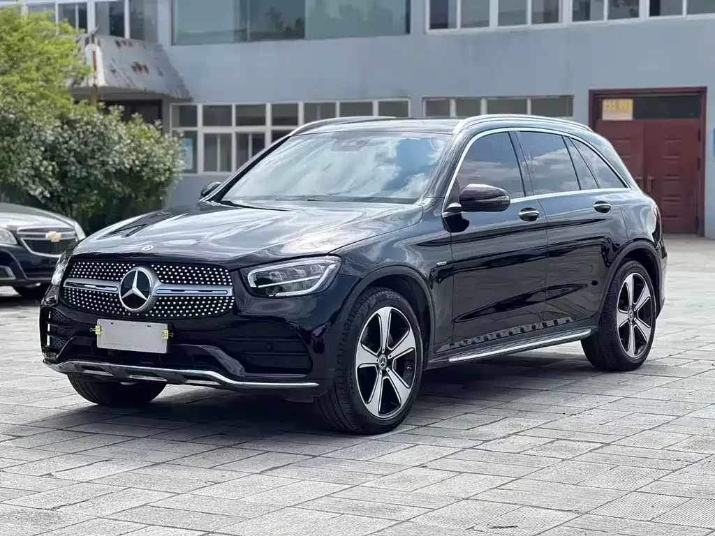 Mercedes-Benz GLC — фото 1