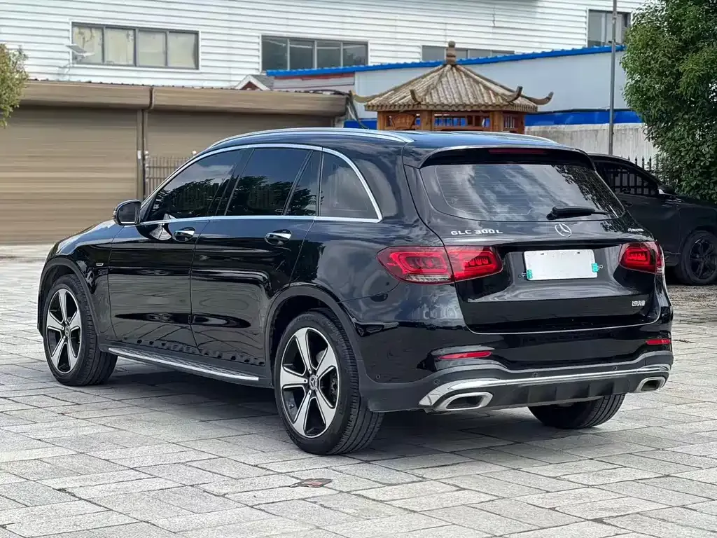 Mercedes-Benz GLC — фото 10