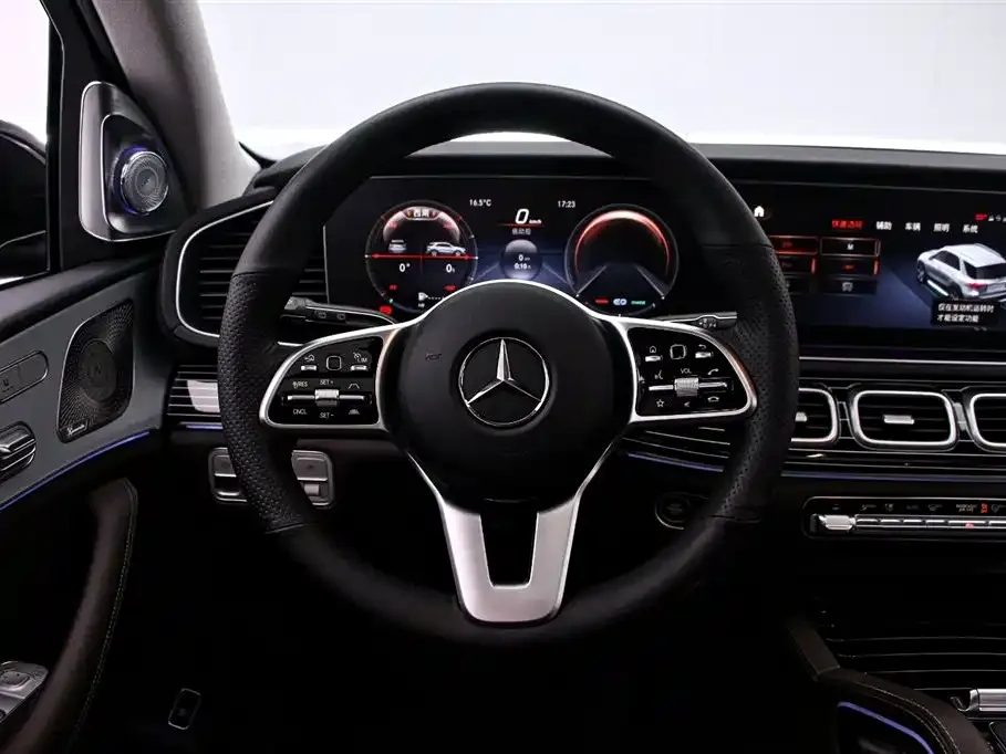 Mercedes-Benz GLE — фото 8