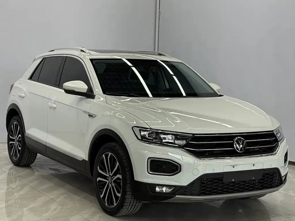 Volkswagen T-Roc — фото 7