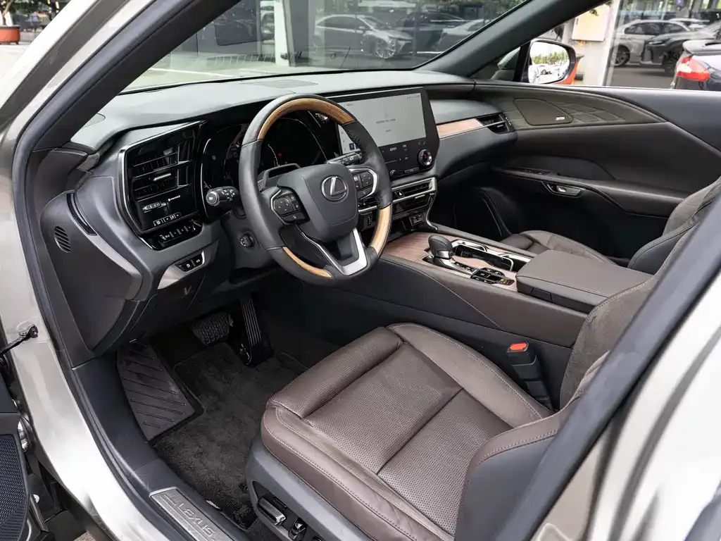 Lexus RX New Energy — фото 3