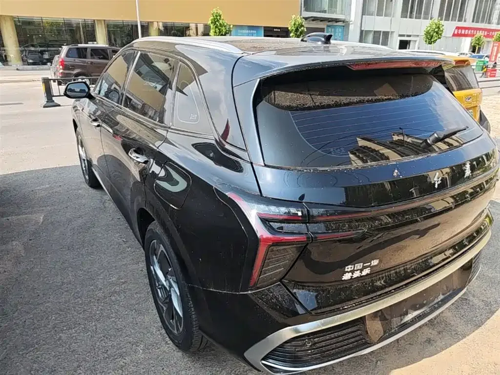 Hongqi HS3 PHEV 2024 из CN, фото 8