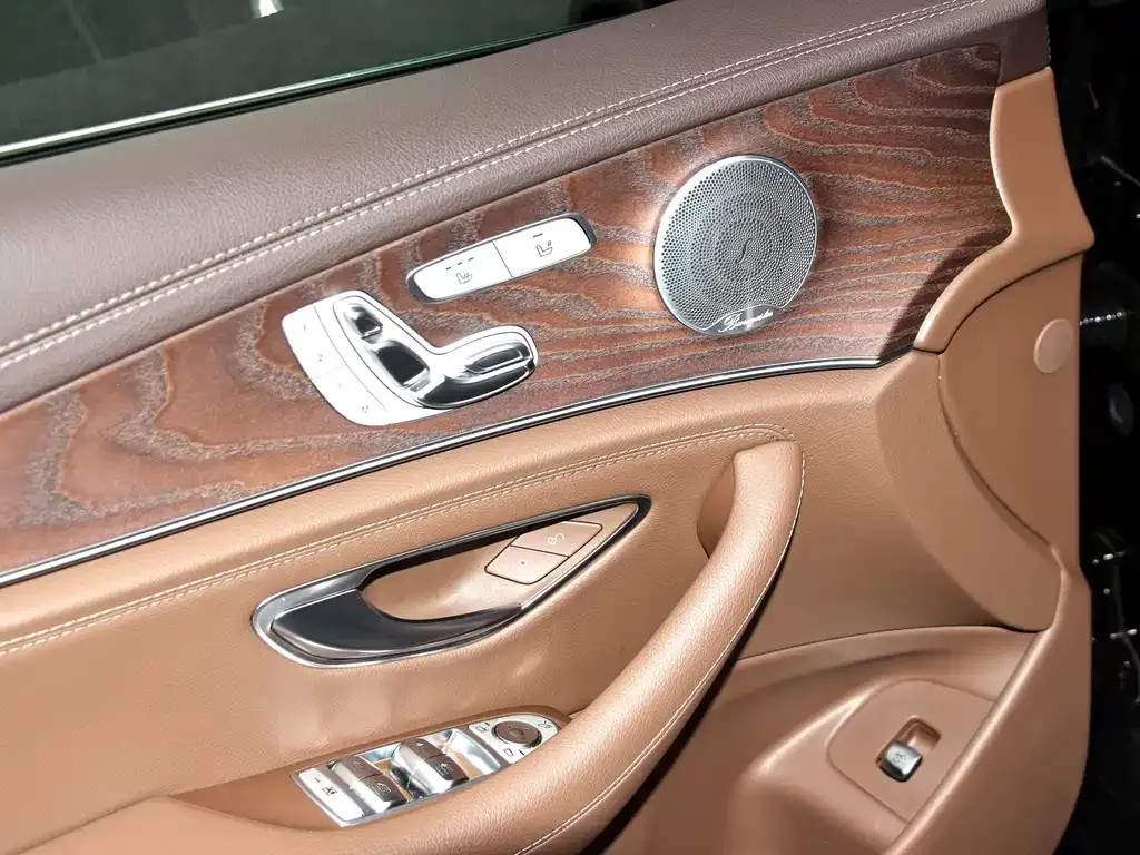 Mercedes-Benz E-Class 2021 из CN, фото 3