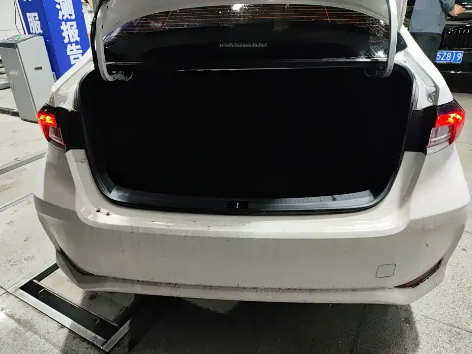 Toyota Corolla — фото 2