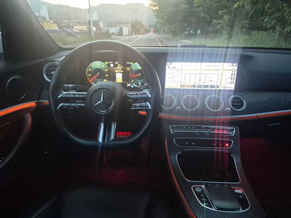 Mercedes-Benz E-Class 2021 из KR, фото 4