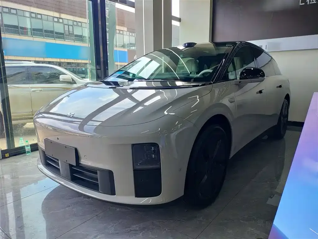 Li Auto i6