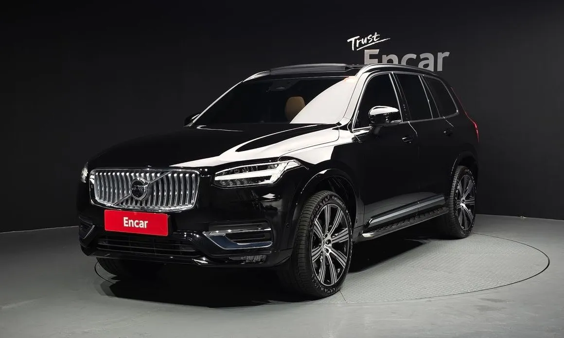 Volvo XC90 — фото 1