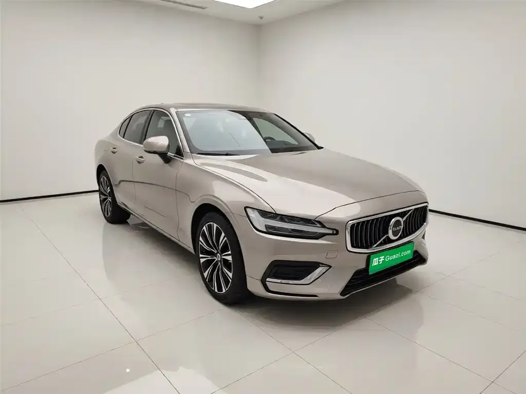 Volvo S60 — фото 2