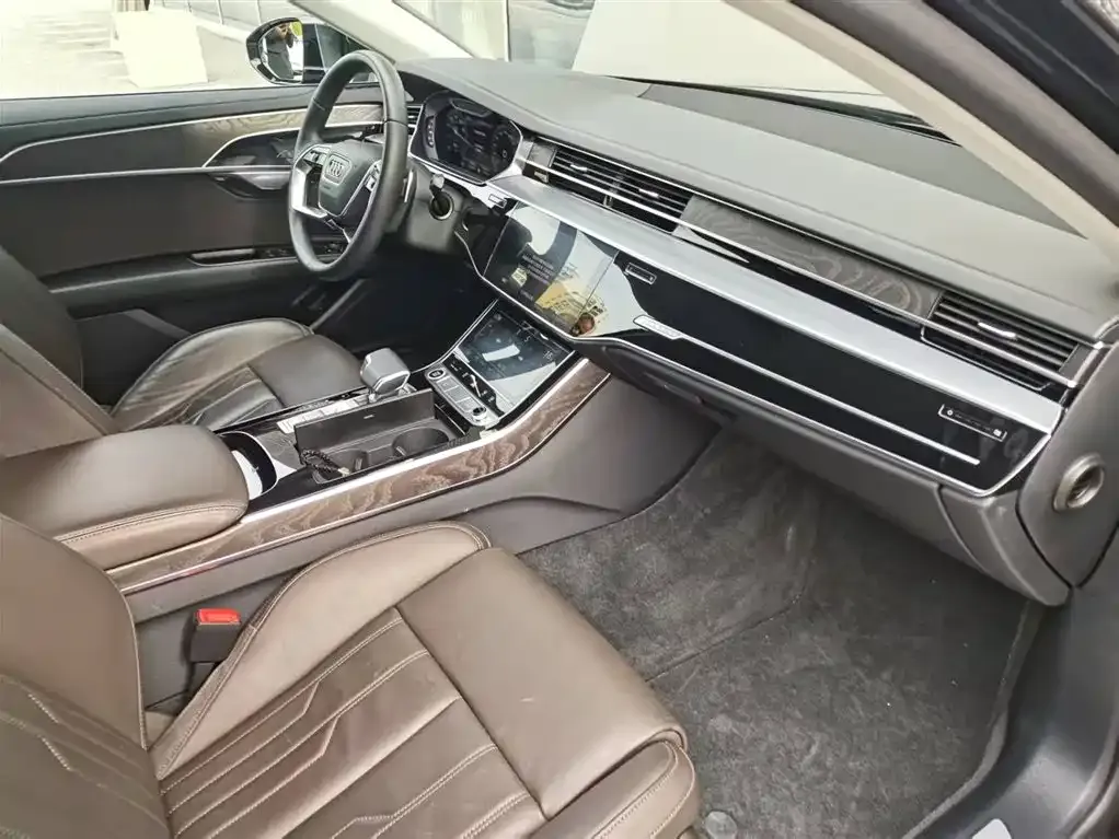 Audi A8 2025 из CN, фото 5