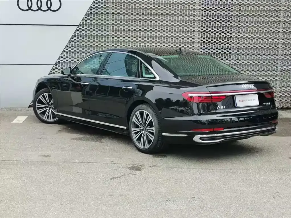 Audi A8 2025 из CN, фото 7