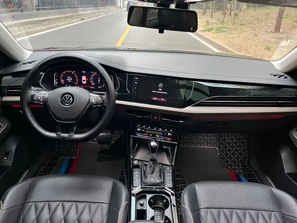 Volkswagen Passat — фото 6