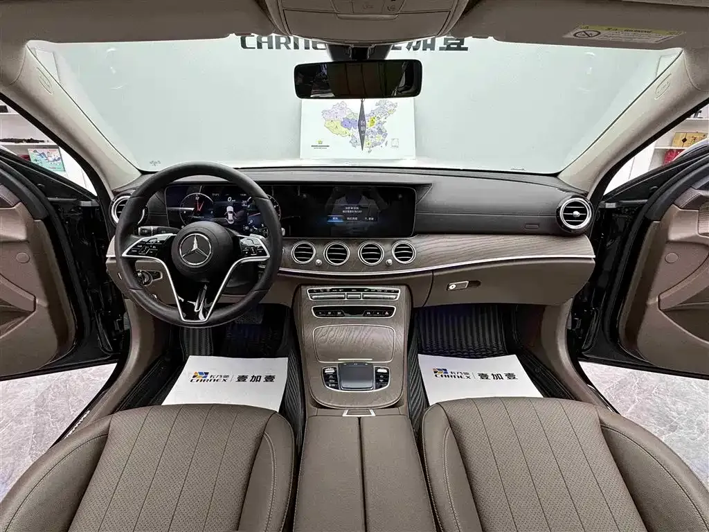 Mercedes-Benz E-Class — фото 10