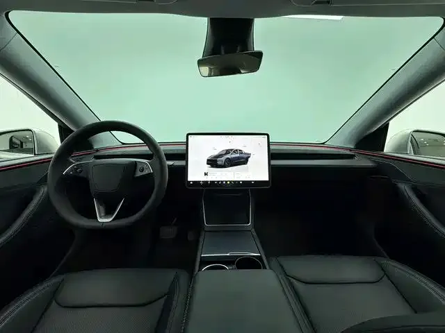 Tesla Model Y — фото 5